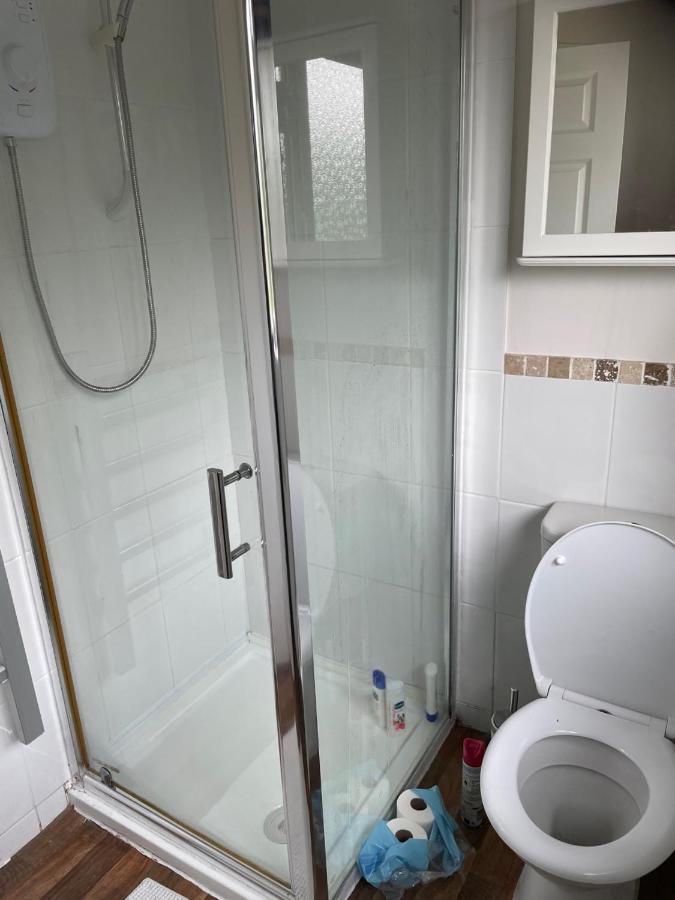 5 Bed House, 32 Tutbury Avenue, Cannon Park, Coventry, Cv4 7Bj Villa Dış mekan fotoğraf