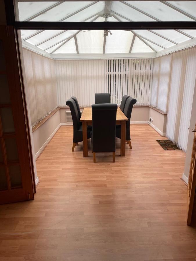 5 Bed House, 32 Tutbury Avenue, Cannon Park, Coventry, Cv4 7Bj Villa Dış mekan fotoğraf